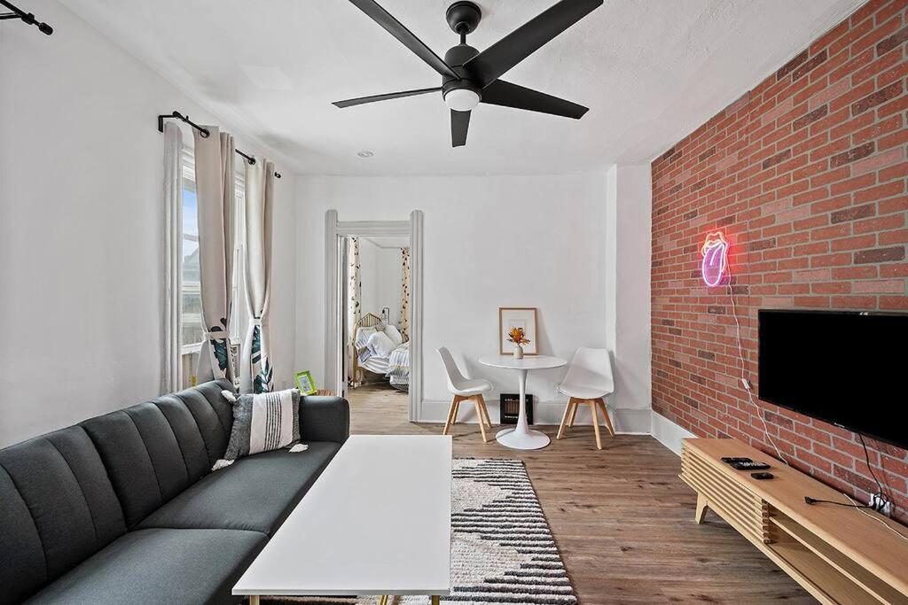 Center Of Little Italy #4 Apartamento Cleveland Exterior foto