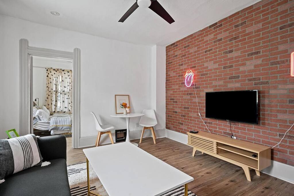 Center Of Little Italy #4 Apartamento Cleveland Exterior foto
