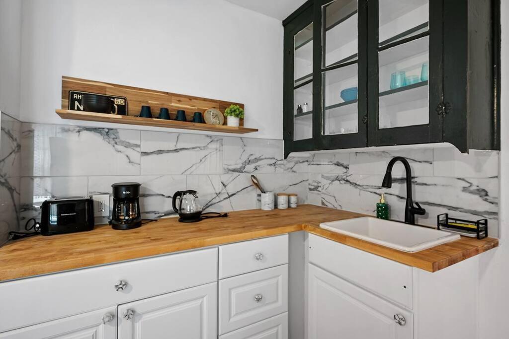 Center Of Little Italy #4 Apartamento Cleveland Exterior foto